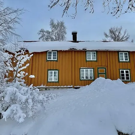 Ferienhaus Draget Gard, Historisk Vaningshus Ved Sjoen, Rett Utenfor