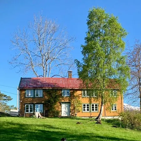 Draget Gard, Idyllisk Smabruk Ved Sjoen Semesterbostad Molde