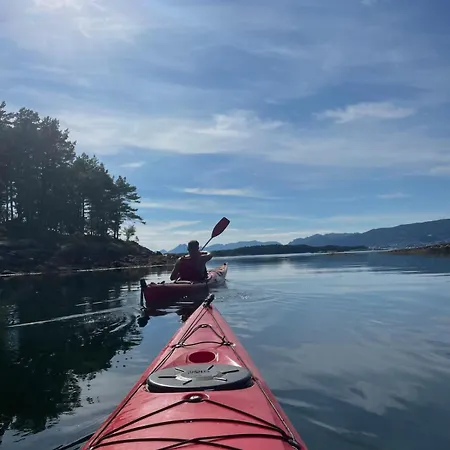 Draget Gard, Idyllisk Smabruk Ved Sjoen Semesterbostad *