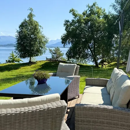 Draget Gard, Idyllisk Smabruk Ved Sjoen Дом отдыха Молде